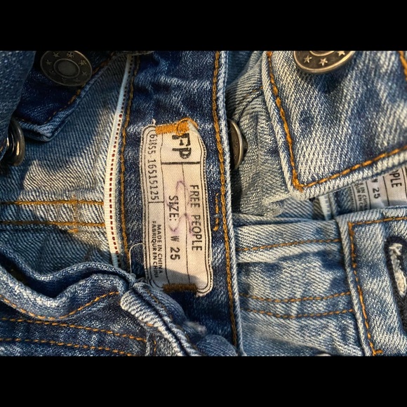 Free People Bundle Jean Shorts Size 25 both pairs for $25 - Picture 4 of 4